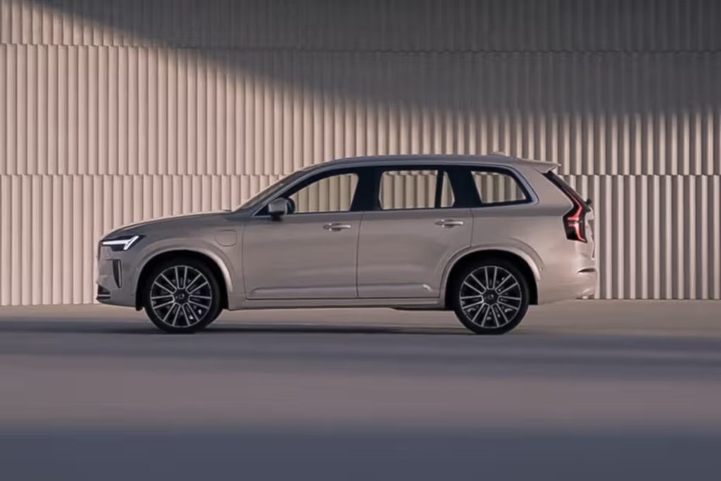 Mobil Volvo Menjadi Pilihan Tepat Bagi Keluarga Modern