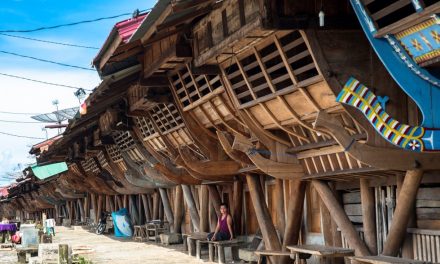 Sejarah Dan Keunikan Rumah Adat Omo Hada Di Nias