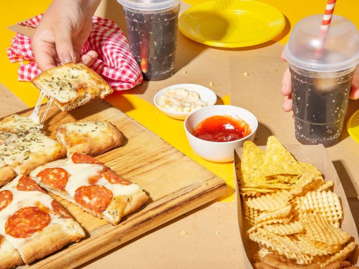 Kebiasaan Konsumsi Fast Food Dan Risiko Penyakit Kronis