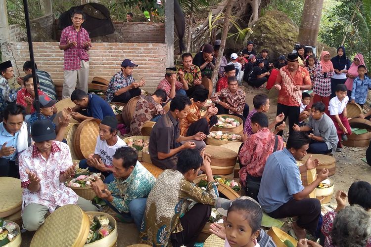 Peran Agama Membentuk Karakter Dan Keharmonisan Sosial