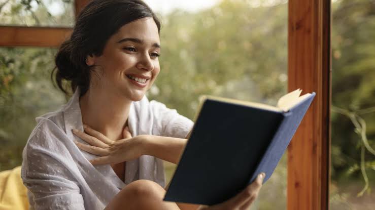 Manfaat Membaca Buku Bagi Pengembangan Diri Dan Karier