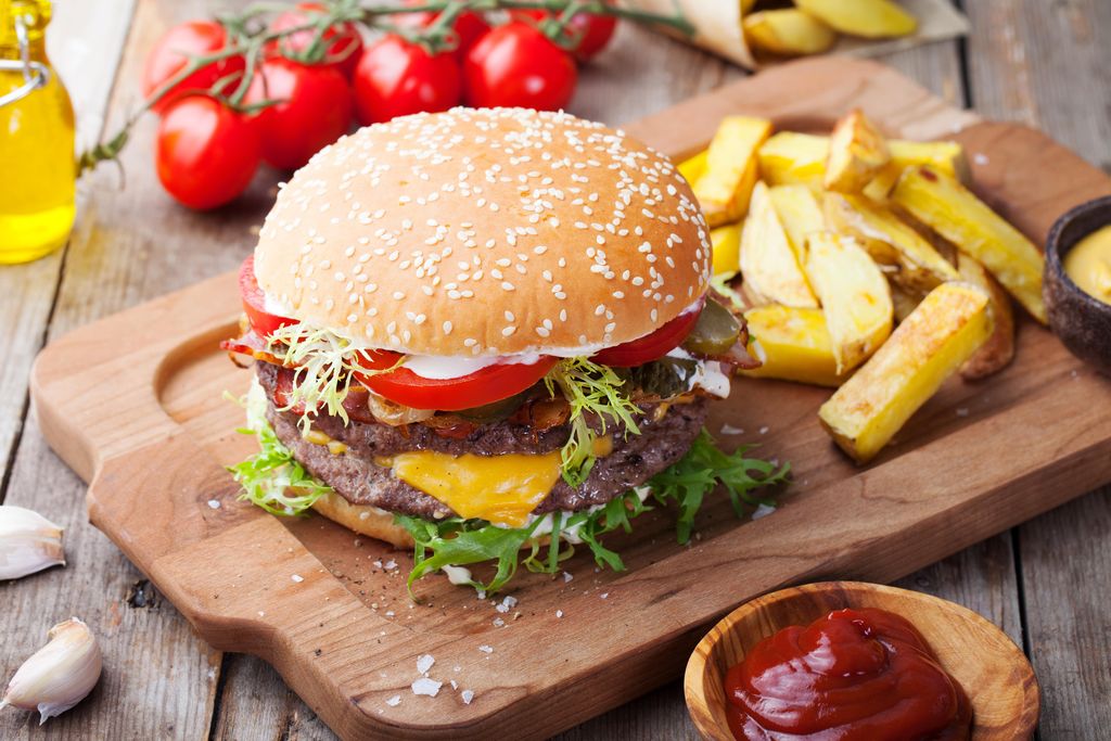 Pizza Dan Burger: Sejarah Makanan Populer Yang Mendunia