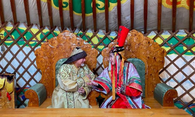Suku Mongolia: Sejarah, Budaya, Dan Tradisi Yang Menarik