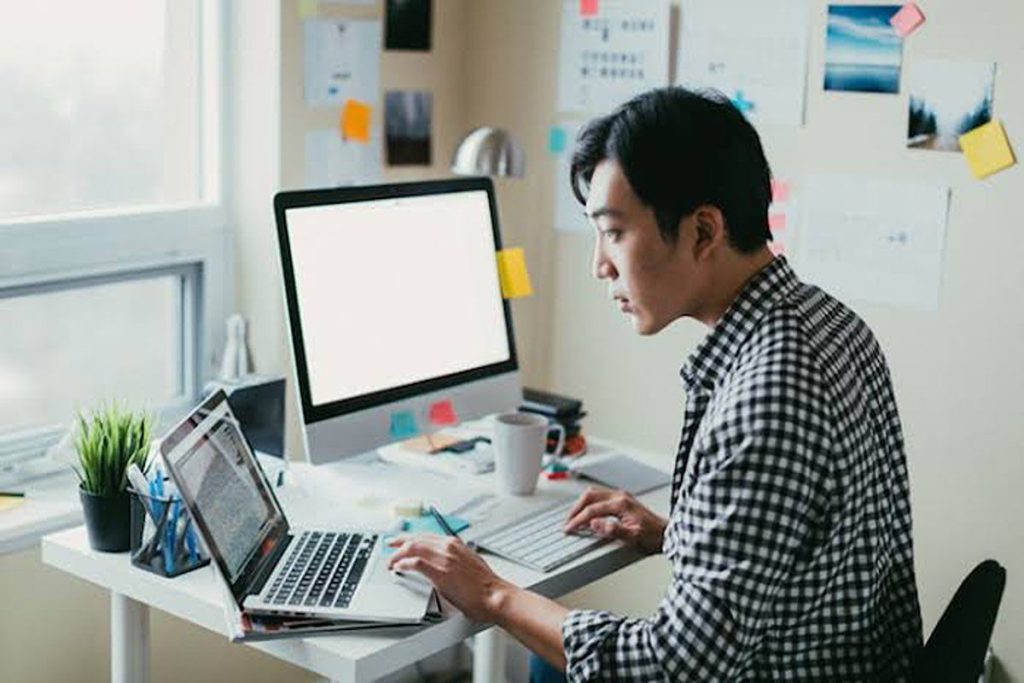 Peluang Kerja Di Era Digital Yang Bisa Ditekuni Dari Rumah