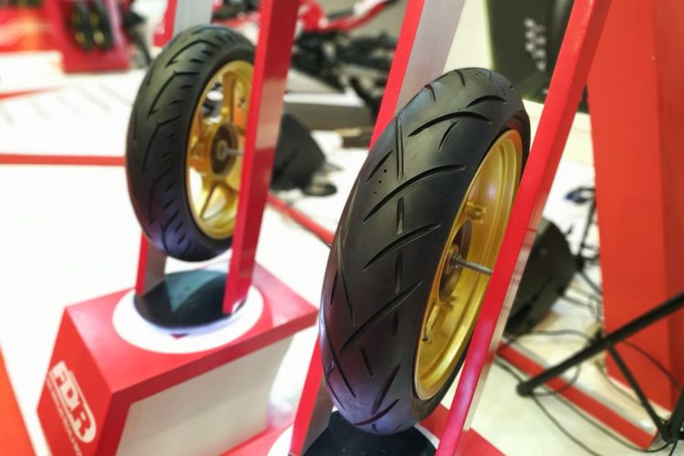Ban Motor: Tanda Keausan Dan Waktu Tepat Untuk Menggantinya